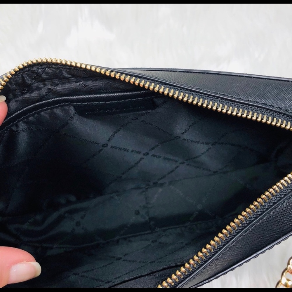 ❗️👜 ❗️ Michael Kors Jet Set messenger crossbody - Picture 8 of 8